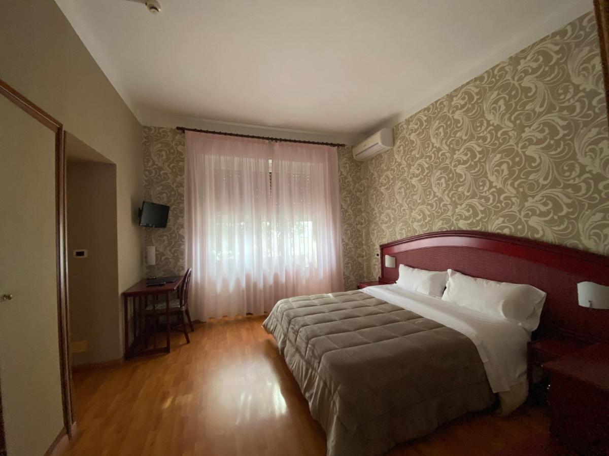 Hotel Kristina 3*