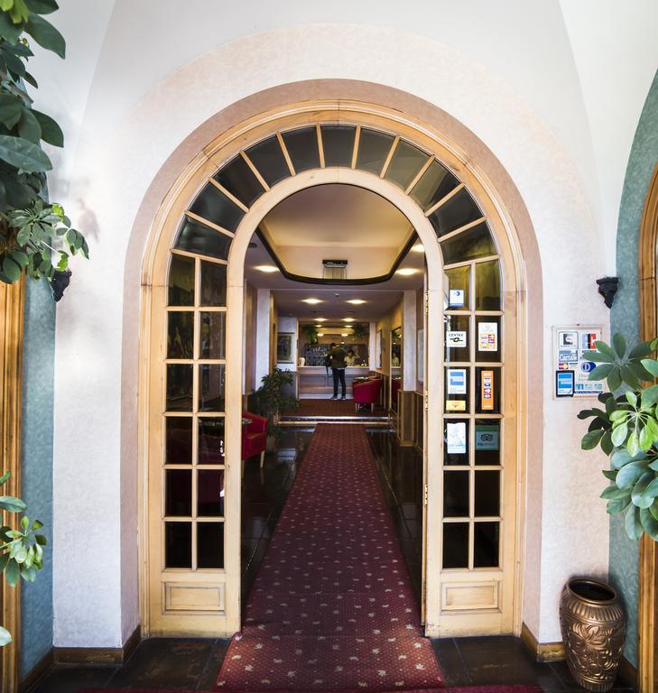 Kristina Hotel
