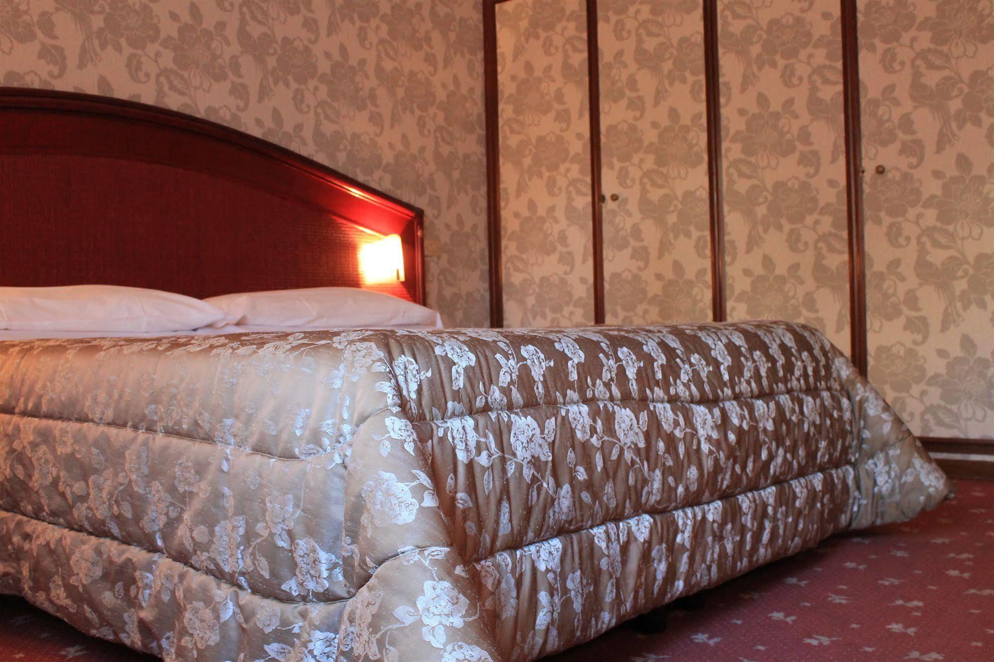 Hotel Kristina 3*